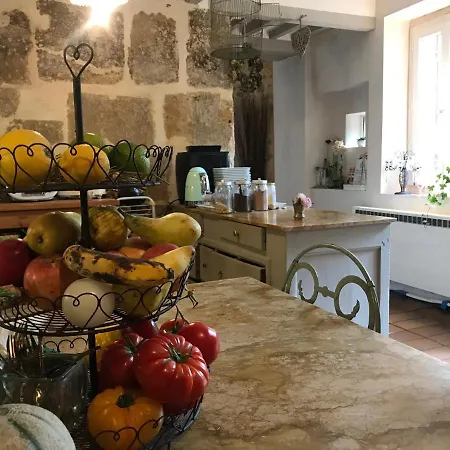 Les Aiguières En Provence Couette-café Suze-la-Rousse
