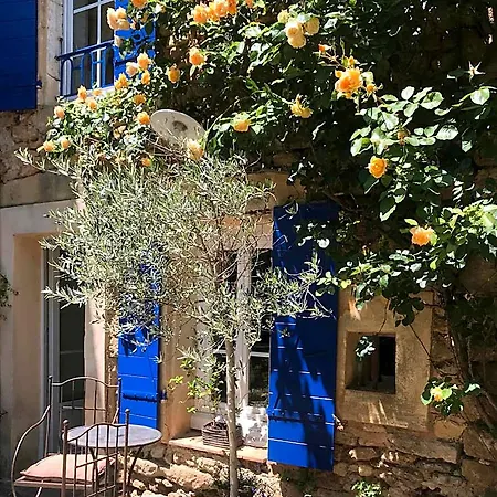 Les Aiguieres En Provence 3*