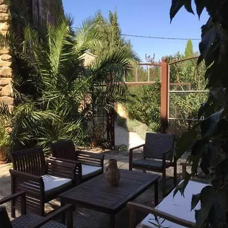 Les Aiguieres En Provence Bed & Breakfast Suze-la-Rousse