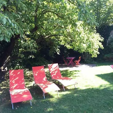 Les Aiguières En Provence 3* Suze-la-Rousse