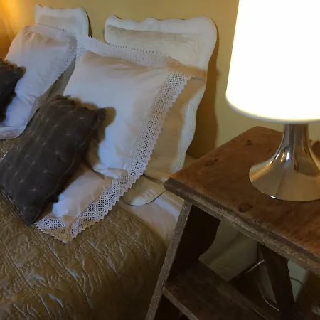 Les Aiguieres En Provence Bed & Breakfast Suze-la-Rousse